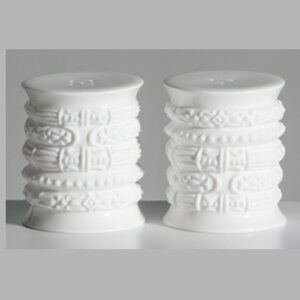 γ1MKγ $240 Katy Briscoe Salt Pepper Set All Porcelain